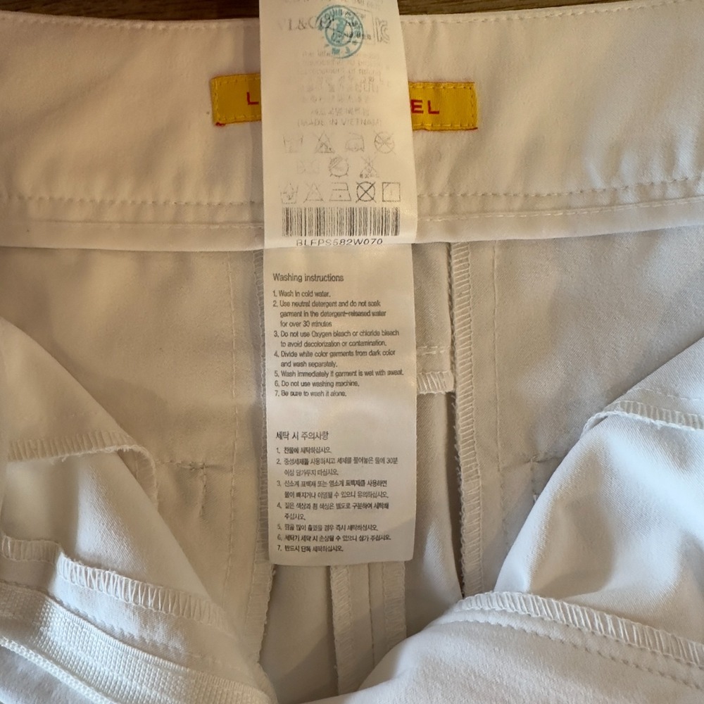 Louis Castel Women's White Golf Shorts-Size 70-U.S 4-Japanese Performance Fabric - Picture 6 of 16